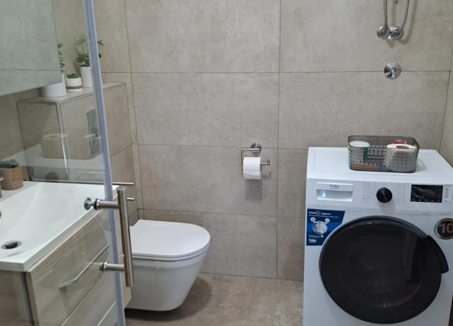 Apartman Bella 3 0*, Sali